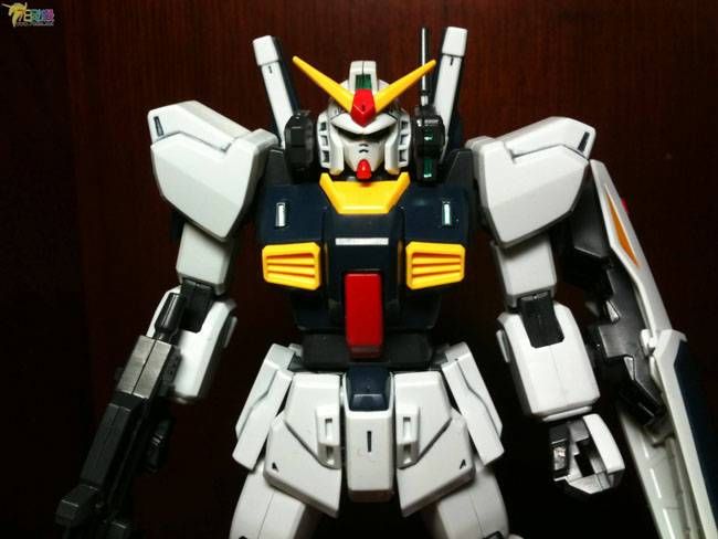 HGUC高达模型 FXA-05D/RX-178 Super Gundam 超级高达