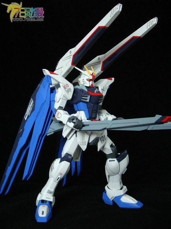 MG高达模型 MG72 ZGMF-X10A 自由高达
