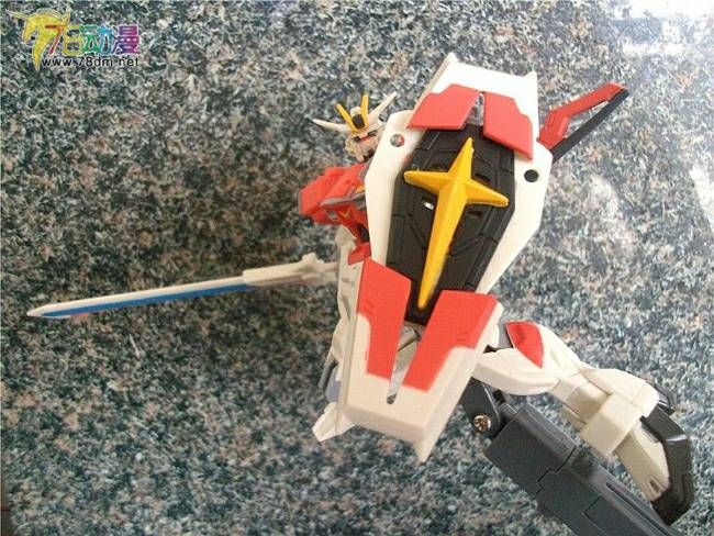 MIA系列成品模型介绍 ZGMF-X56S/β 剑装备型脉动高达