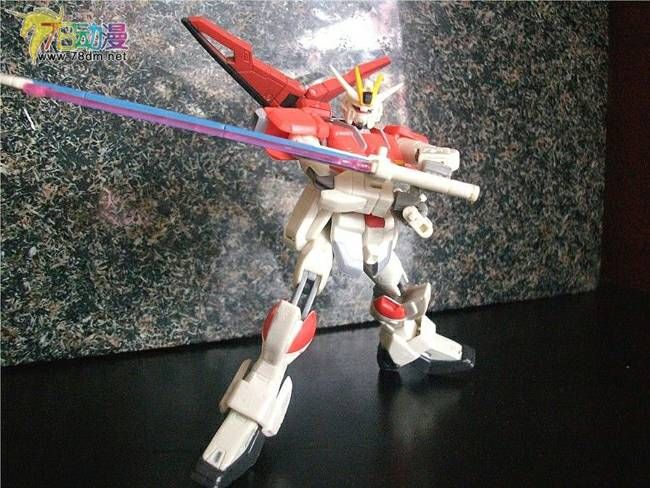 MIA系列成品模型介绍 ZGMF-X56S/β 剑装备型脉动高达