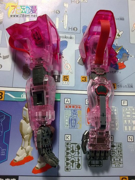 高达00 TV系列模型介绍 GN-001 GUNDAM EXIA 能天使高达红色透明版