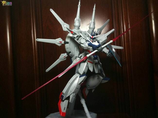 高达Seed/Destiny TV系列模型介绍 ZGMF-X666S 传奇高达