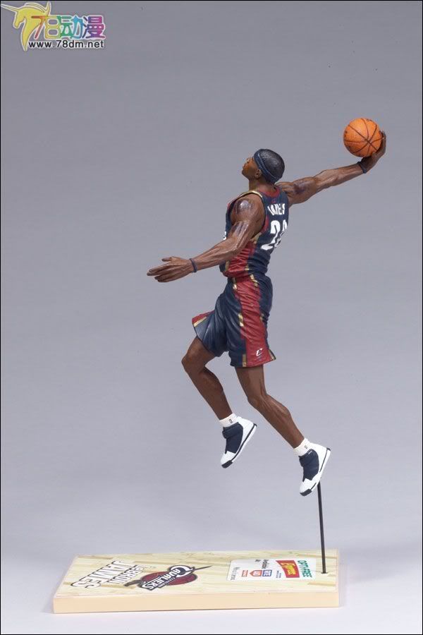 麦克法兰系列玩具 NBA篮球系列 3-INCH LEBRON JAMES 2 (GIVEAWAY)  3寸 勒布朗-詹姆斯 2 赠品版