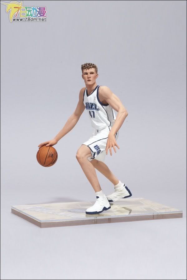 麦克法兰系列玩具 NBA篮球系列 NBA YOUNG STARS: ANDREI KIRILENKO NBA新星 安德烈-基里连科