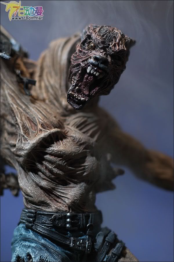 麦克法兰系列玩具 怪物系列 WEREWOLF  狼人