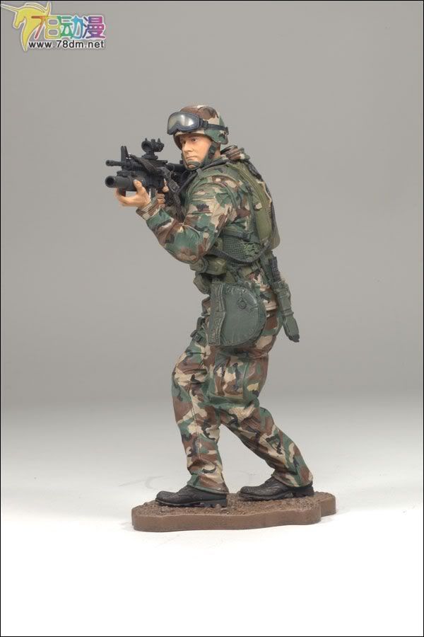 麦克法兰系列玩具 兵人系列 3寸麦克法兰兵人 第一代 ARMY PARATROOPER 伞兵