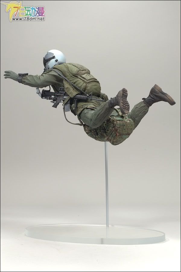 麦克法兰系列玩具 兵人系列 麦克法兰兵人 第7代 AIR FORCE HALO JUMPER  美国空军伞兵