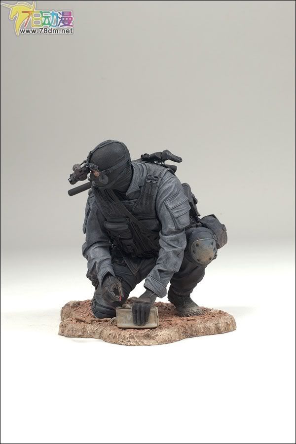 麦克法兰系列玩具 兵人系列 麦克法兰兵人 第7代 ARMY SPECIAL FORCES NIGHT OPS  特种部队夜间行动队