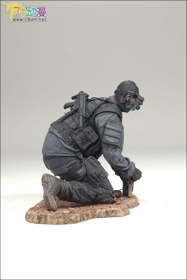 麦克法兰系列玩具 兵人系列 麦克法兰兵人 第7代 ARMY SPECIAL FORCES NIGHT OPS  特种部队夜间行动队