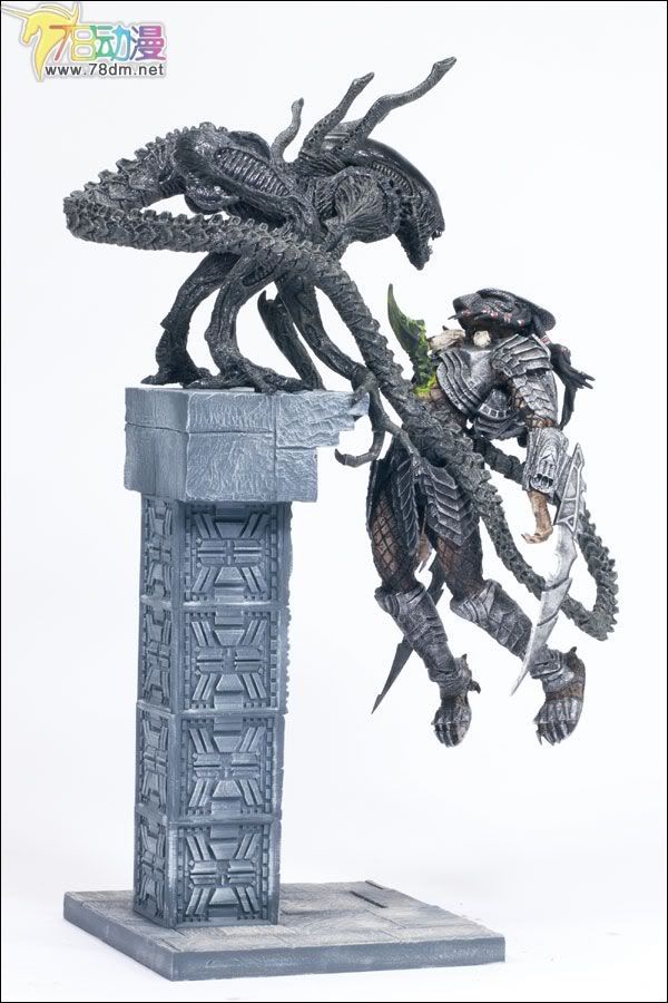 麦克法兰系列玩具 电影系列 异形大战铁血战士 第2部 ALIEN ATTACKS PREDATOR 异形攻击铁血战士形