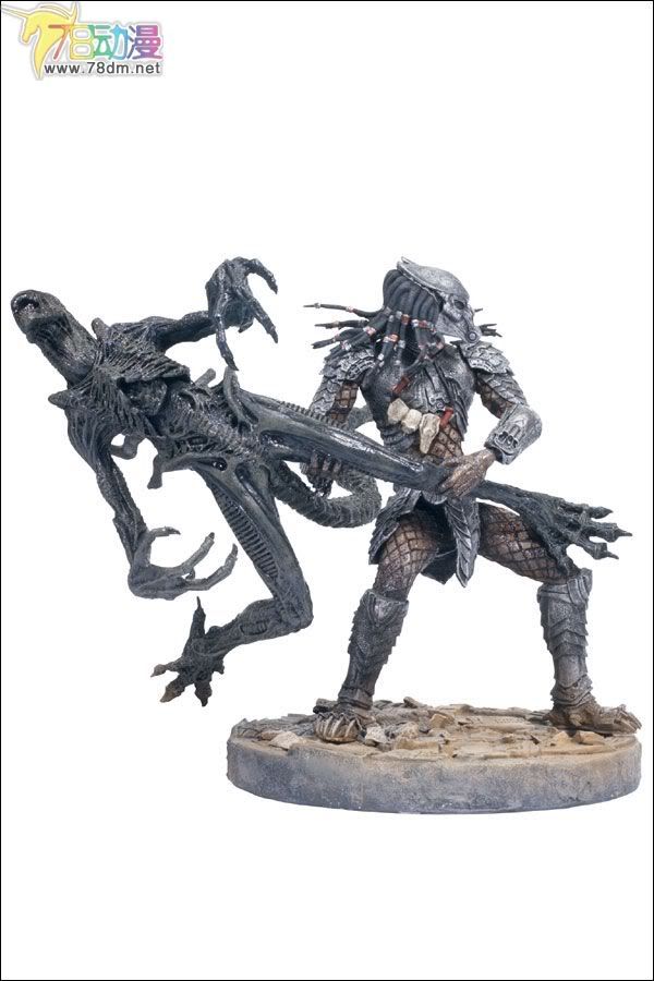 麦克法兰系列玩具 电影系列 异形大战铁血战士 第2部 CELTIC PREDATOR THROWS ALIEN  铁血战士怒摔异形