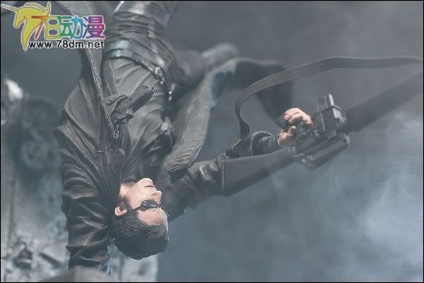麦克法兰系列玩具 电影系列 黑客帝国第一代 NEO 尼奥