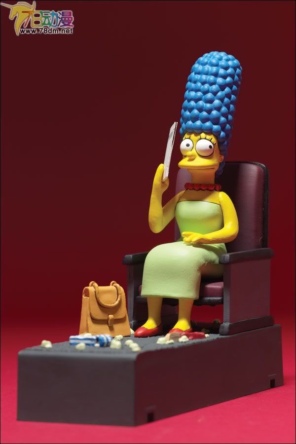 麦克法兰系列玩具 电影系列 辛普森一家 电影版 MOVIE MAYHEM MARGE 玛姬电影暴力版