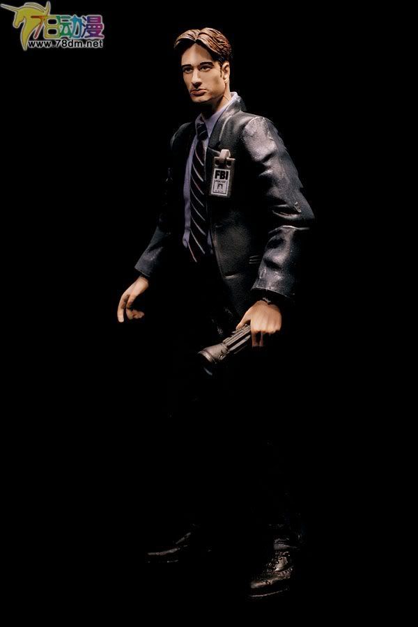 麦克法兰系列玩具 电影系列 X档案 AGENT FOX MULDER 福克斯·摩德