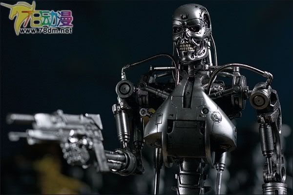 麦克法兰系列玩具 电影发狂系列 MM系列 第5代 T-800 ENDOSKELETON(T-800骨架) 