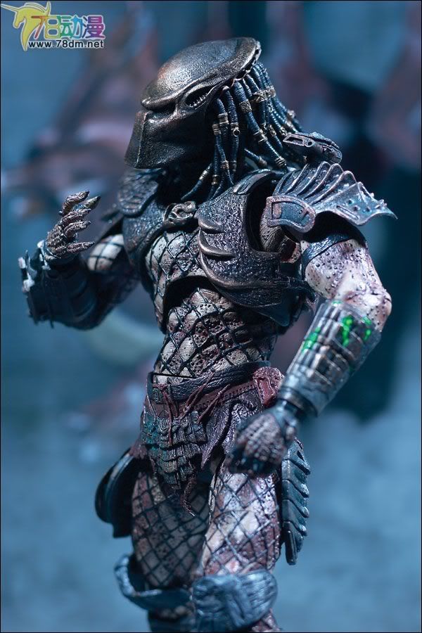 麦克法兰系列玩具 电影发狂系列 MM系列 第6代 PREDATOR(掠奪者) 