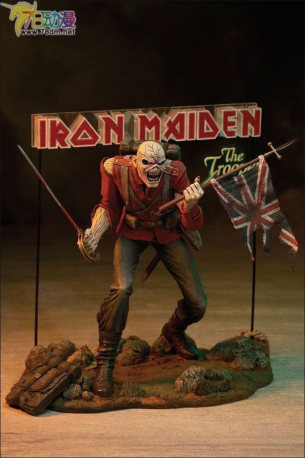 麦克法兰系列玩具 音乐系列的俱乐部版、特别版、重涂版等玩具 EDDIE FROM THE TROOPER
