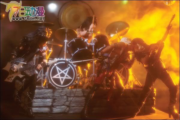麦克法兰系列玩具 音乐系列的俱乐部版、特别版、重涂版等玩具 MoTLEY CRuE乐队豪华盒装版