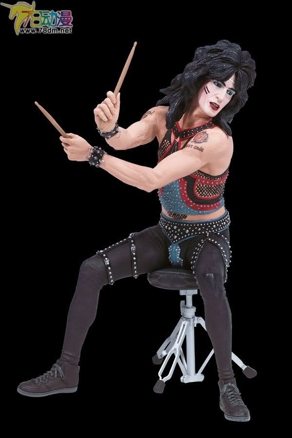 麦克法兰系列玩具 音乐系列的俱乐部版、特别版、重涂版等玩具 MoTLEY CRuE乐队豪华盒装版