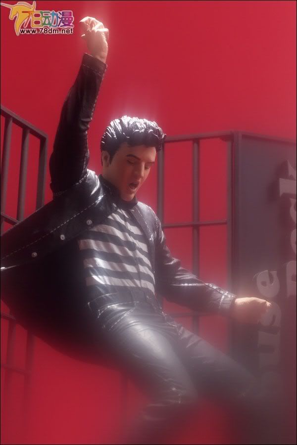 麦克法兰系列玩具 音乐系列的俱乐部版、特别版、重涂版等玩具 ELVIS PRESLEY (JAILHOUSE ROCK)  猫王