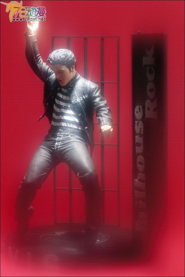 麦克法兰系列玩具 音乐系列的俱乐部版、特别版、重涂版等玩具 ELVIS PRESLEY (JAILHOUSE ROCK)  猫王