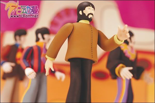 麦克法兰系列玩具 音乐系列 披头士乐队(甲壳虫)  黄色潜水艇 第一代 GEORGE WITH YELLOW SUBMARINE  乔治