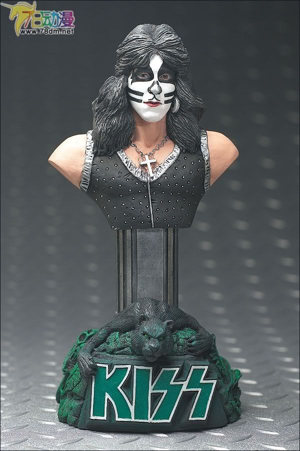 麦克法兰系列玩具 音乐系列 KISS乐队 甄选版雕像 PETER CRISS