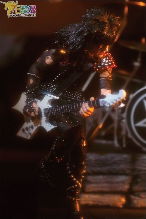 麦克法兰系列玩具 音乐系列  NIKKI SIXX