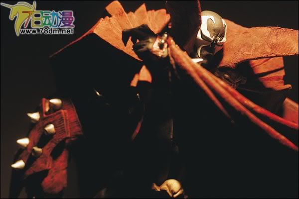 麦克法兰系列玩具 再生侠系列 第十七代 SPAWN V（红袍再生侠）