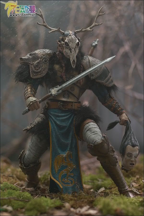 麦克法兰系列玩具 再生侠系列 第二十二代 DARK RAIDER 暗黑袭击者