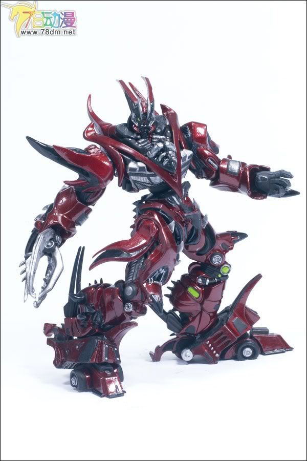 麦克法兰系列玩具 再生侠系列 第二十八代 CYBER SPAWN 2 异度再生侠 2