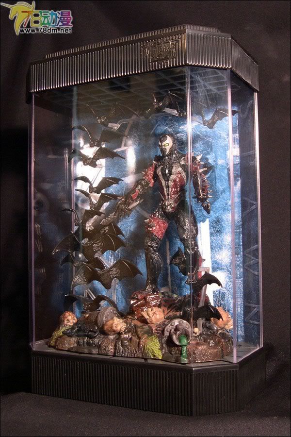 麦克法兰系列玩具 再生侠系列 SPIKED SPAWN IN DISPLAY CASE  SPIKED再生侠