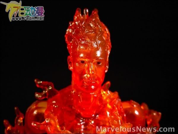 神奇四侠电影版1可动系列玩具 6寸系列第1代 Flame-On Human Torch 霹雳火