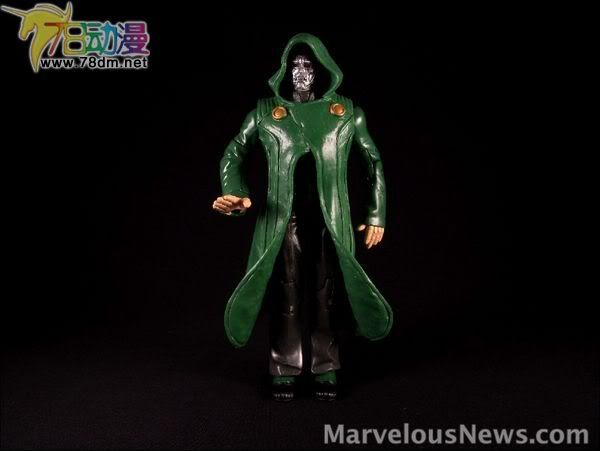 神奇四侠电影版2可动系列玩具 第1代 Lightning Attack Dr. Doom 末日博士