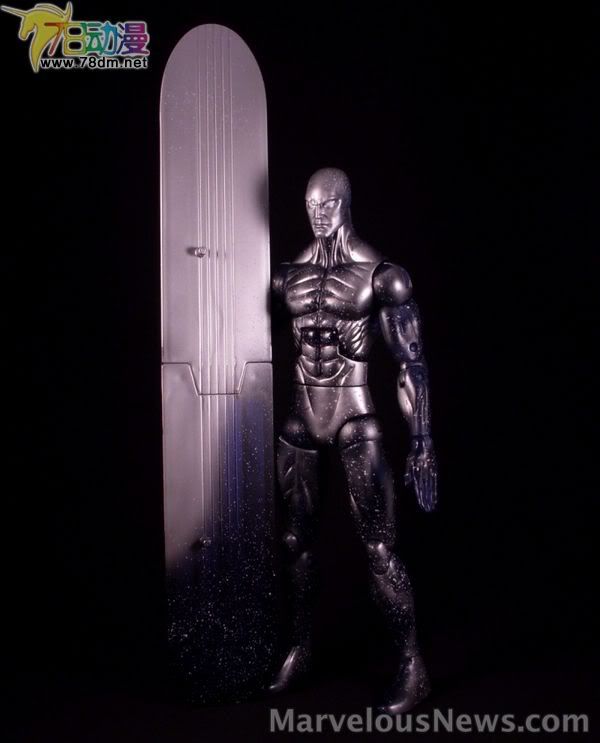 神奇四侠可动玩具 Cosmic Silver Surfer (Target Exclusive) 12寸银影侠