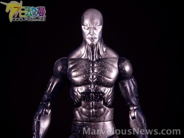 神奇四侠可动玩具 Cosmic Silver Surfer (Target Exclusive) 12寸银影侠