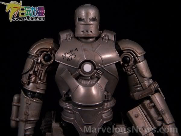Iron Man (Movie) Wave 1 钢铁侠电影版第1代 Iron Man - Mark 01 钢铁侠 1代装甲