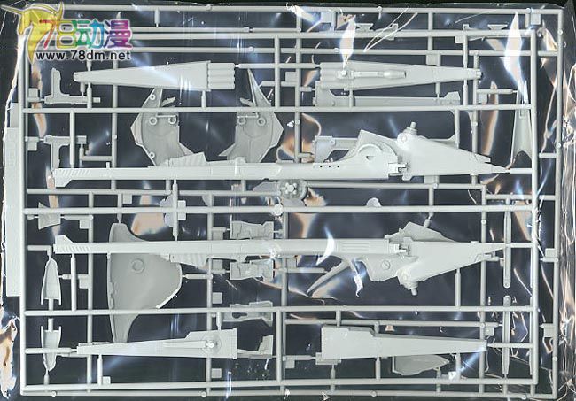 WAVE拼装模型 FSS 五星物语 05 飞行全装备雷德幻像
