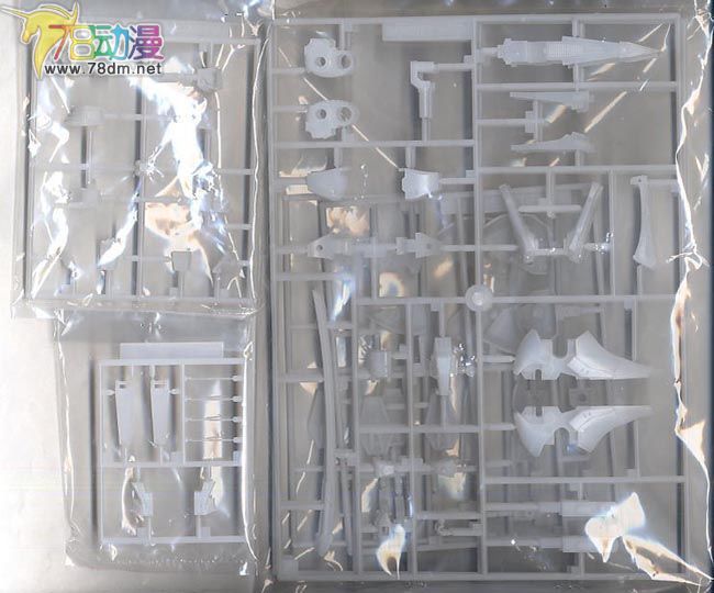 WAVE拼装模型 FSS 五星物语 06 雷德幻像半透明装甲