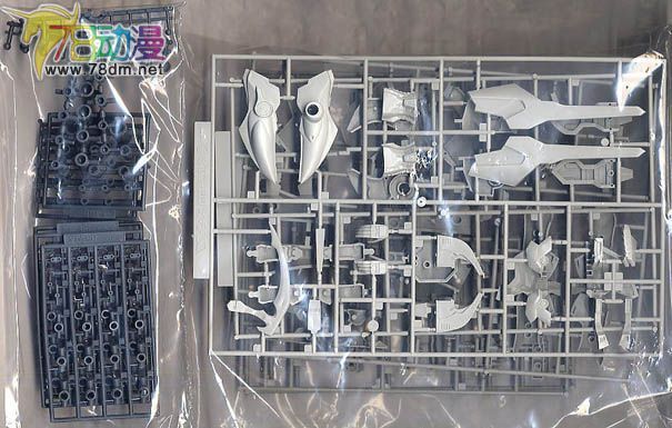 WAVE拼装模型 FSS 五星物语 黄金骑士命运