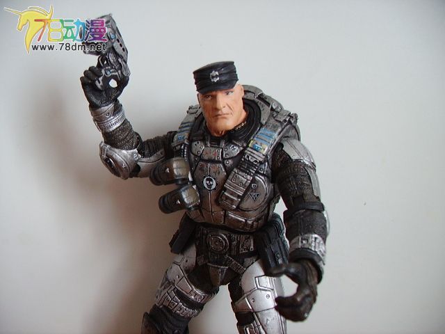 NECA玩具 战争机器2 7寸 Colonel Victor Hoffman