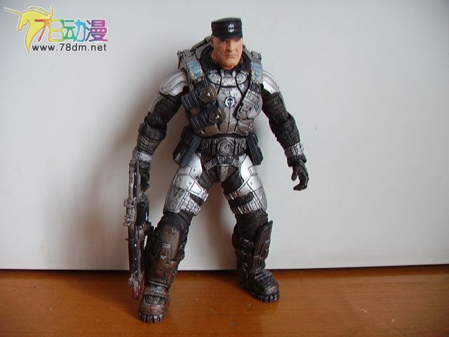 NECA玩具 战争机器2 7寸 Colonel Victor Hoffman