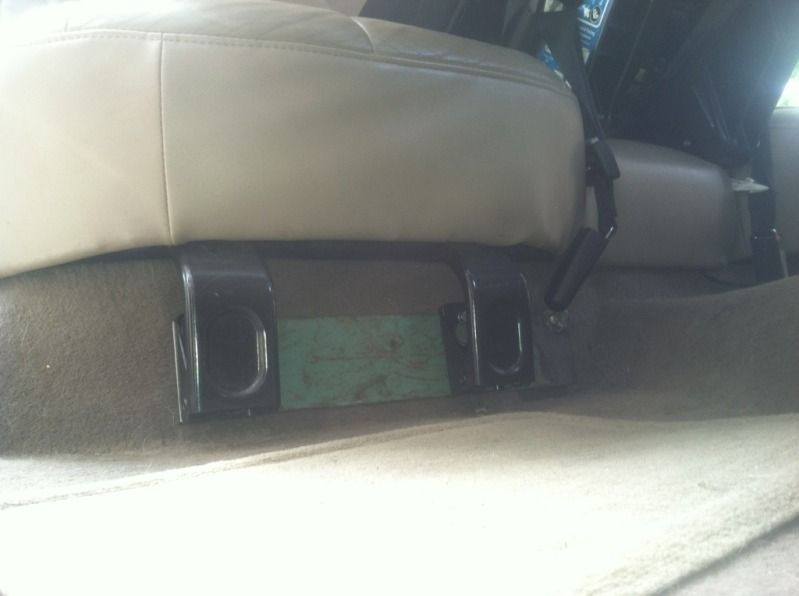 Jeep liberty seat belt latch #1
